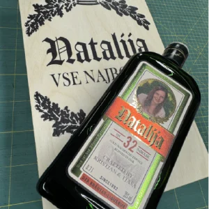 Jagermeister s skatlo