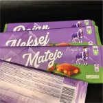 Mlečna čokolada Milka, S celimi lešniki 250g